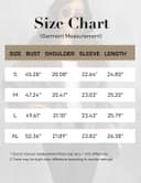 کت زنانه Flygo از خز مصنوعی (Faux Fur) – سبک پُرزدار و نرم (Fluffy/Shaggy)، با آستین بلند، یقه لبه‌دار (Lapel)، مناسب برای زمستان، مدل کوتاه (Short Coat/Parka). 1577