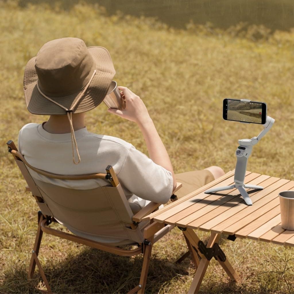 گیمبال هوشمند DJI OSMO Mobile SE – گیمبال ۳ محوره برای گوشی، سازگار با Android و iPhone، مناسب برای Vlogging و ضبط ویدئوهای YouTube و TikTok، نسخه امارات با پشتیبانی رسمی گارانتی. 493