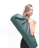 چادر کمپینگ فوری (Instant Pop-Up Tent) – مناسب برای ۲ تا ۴ نفر، قابل استفاده در ساحل، فضای باز یا سفرهای خانوادگی، همراه با کیف حمل و زیرانداز ضد‌رطوبت، ضد‌آب، مقاوم در برابر باد و اشعه فرابنفش (UV)، ایده‌آل برای کمپ، پیاده‌روی و کوهنوردی. 845