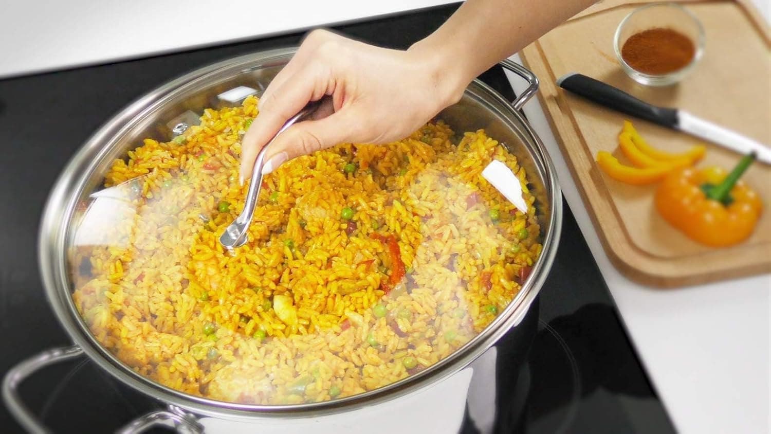 ست ظروف آشپزی TEFAL Cookware Set – Intuition – شامل ۸ تکه از جنس استیل ضد زنگ، مناسب برای اجاقهای القایی (Induction)، با ۲ سال گارانتی.